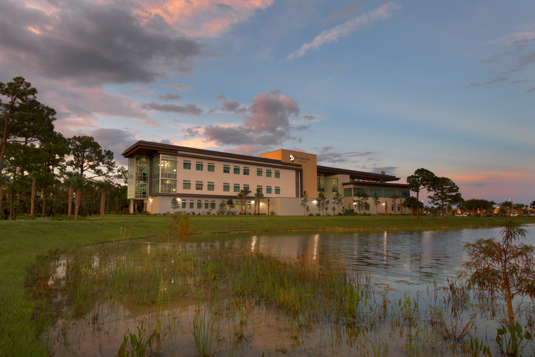 Palm Beach State College Dr. Dennis G. Gallon Campus